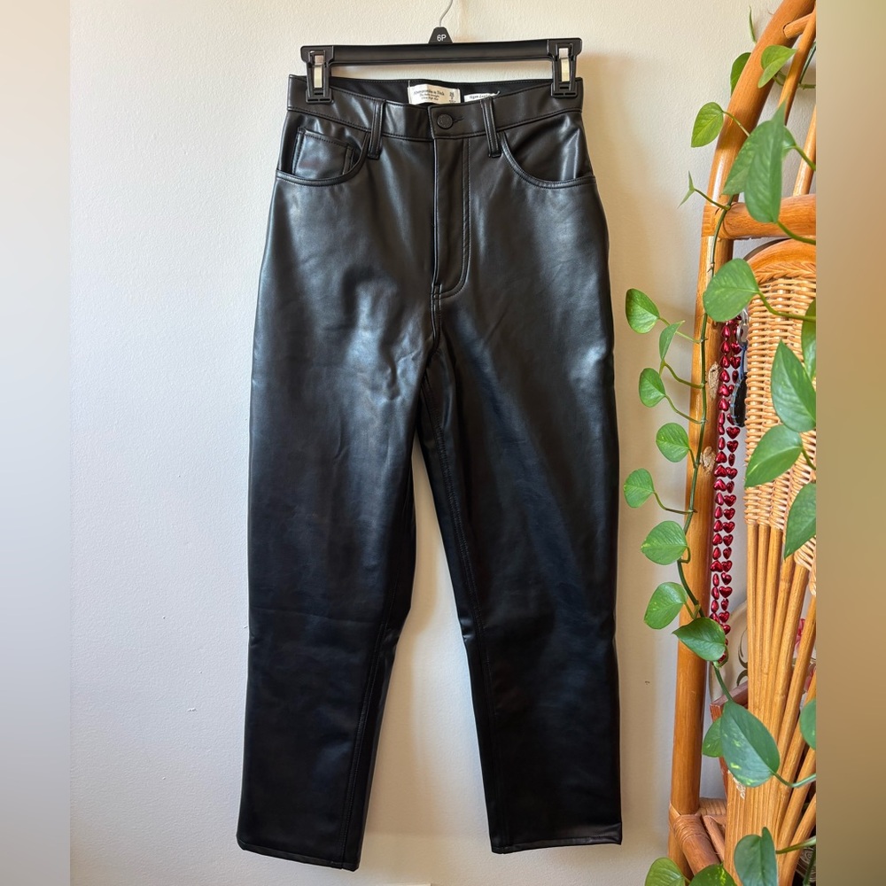 NWT Abercrombie Vegan Leather Pants - Curve Love - 26